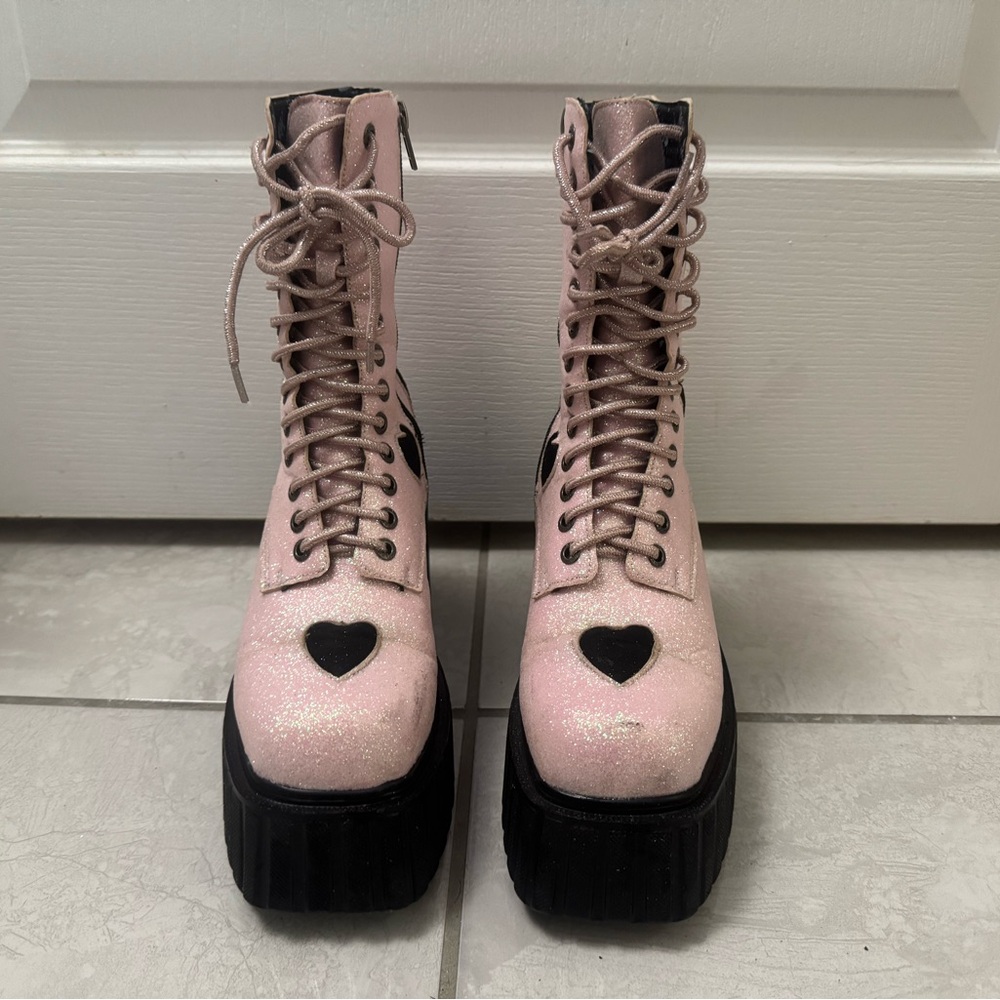 Chic Pink Glitter Heart Lace-Up Boots